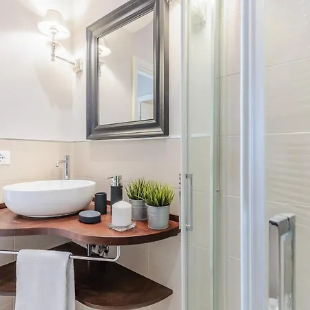 Apartment Appartmento Fronte Mare Con Garage Esclusivo Lido di Camaiore