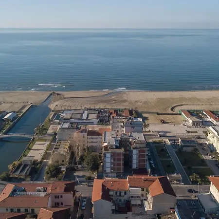 Apartment Appartmento Fronte Mare Con Garage Esclusivo *
