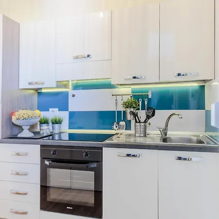 Appartmento Fronte Mare Con Garage Esclusivo Appartement *